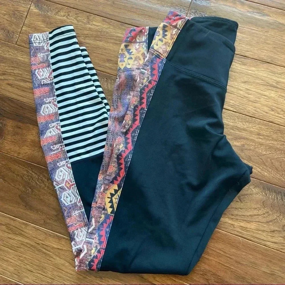 onzie leggings size M/L - Picture 6 of 6